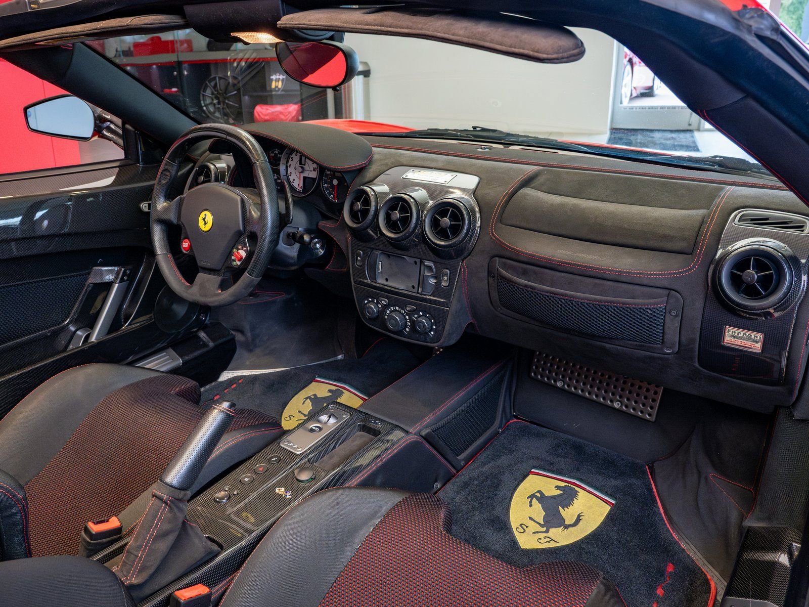Used 2009 Ferrari F430 Scuderia RWD image 17