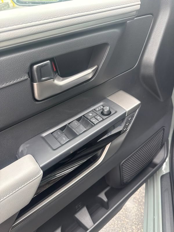 New 2026 Toyota Tundra Limited AWD/4WD image 9