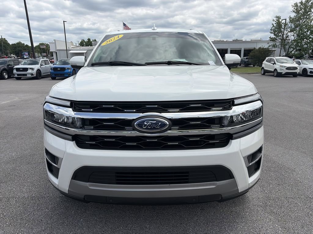 Used 2024 Ford Expedition Limited RWD image 10