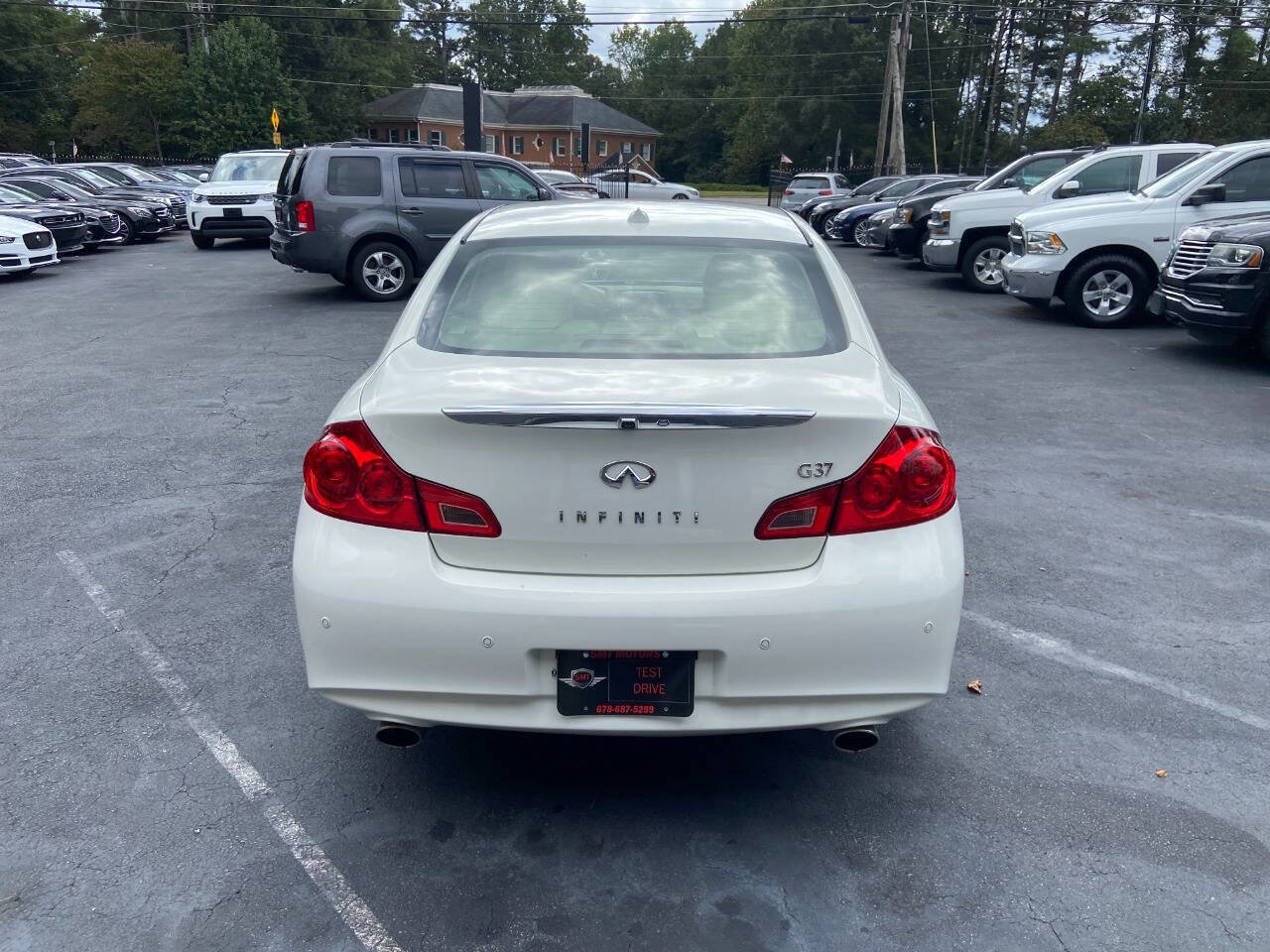 Used 2013 INFINITI G37 Journey w/ Premium Pkg image 7