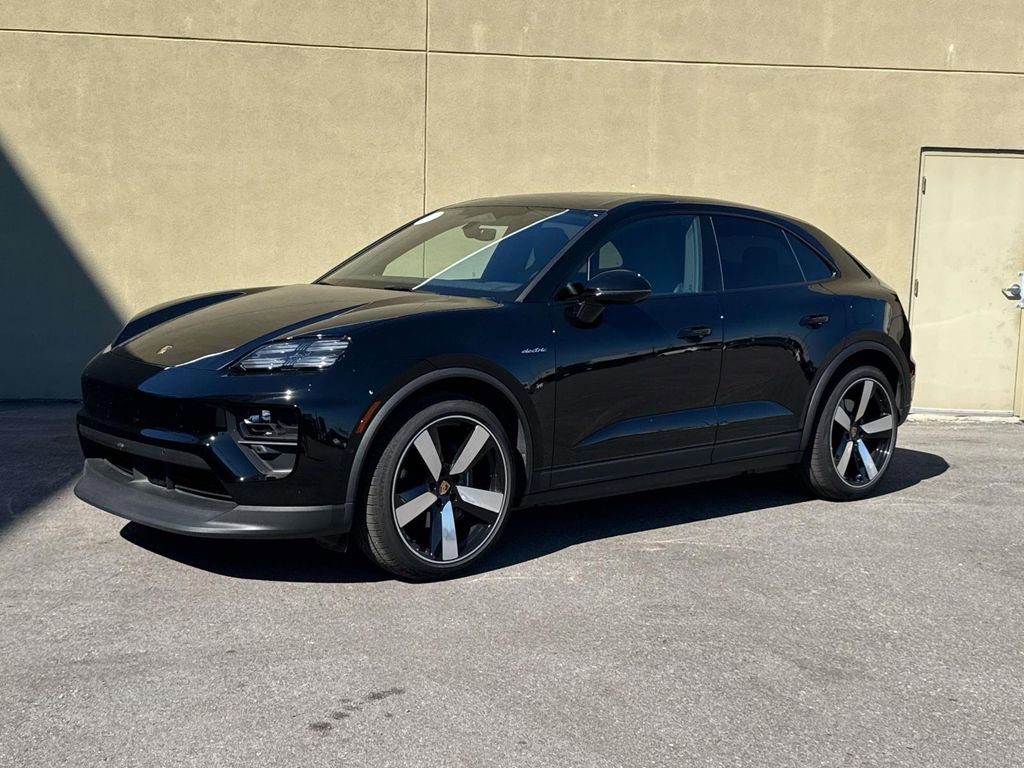 Certified 2025 Porsche Macan Electric image 1