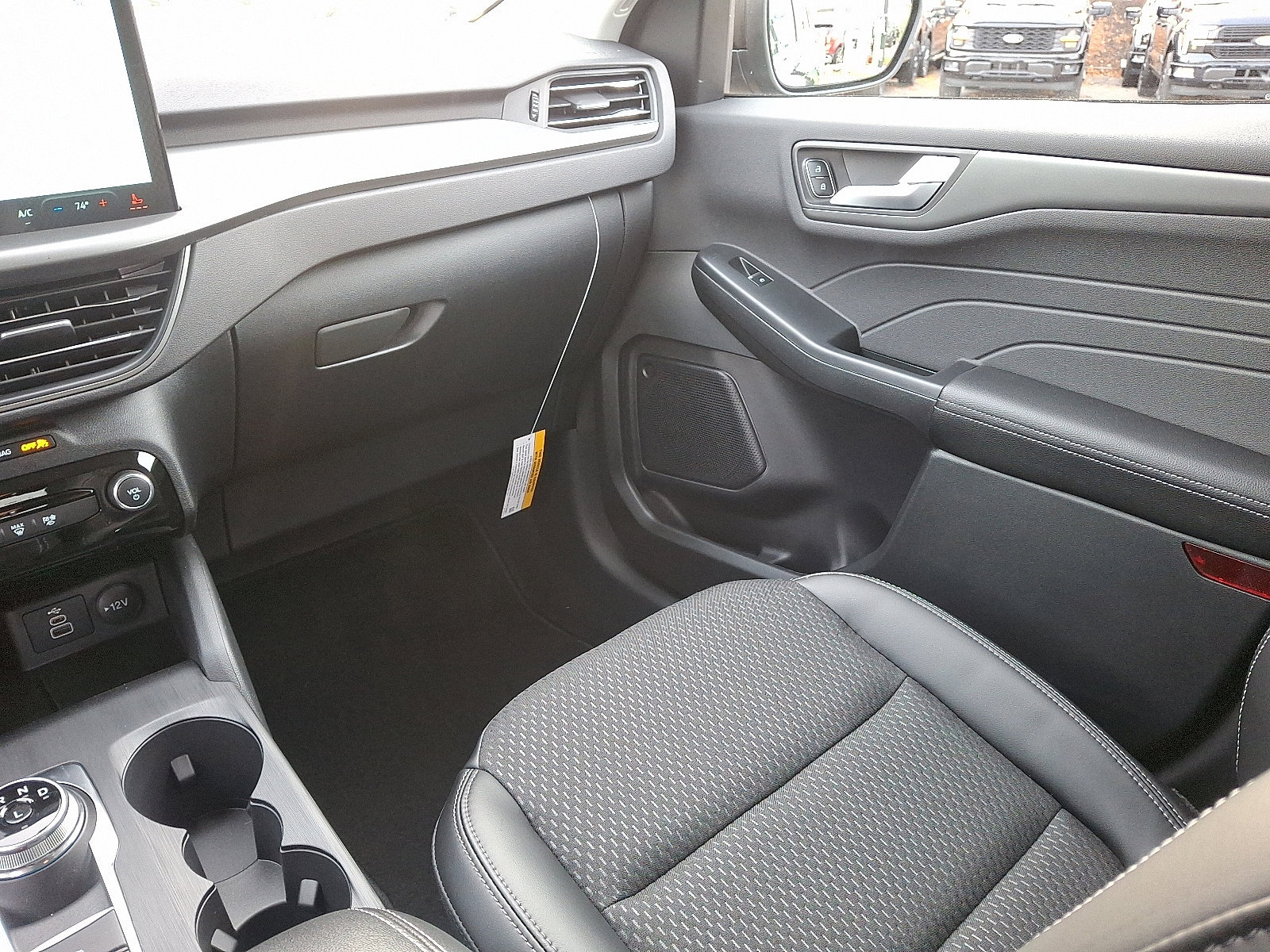 New 2026 Ford Escape SE FWD image 18