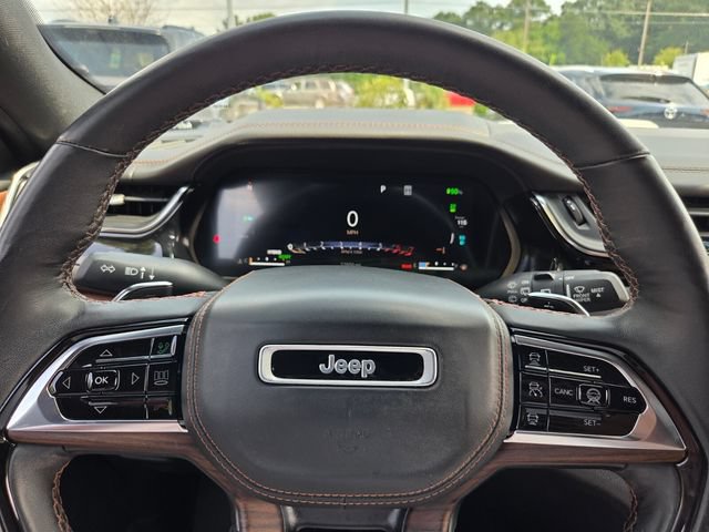 Used 2023 Jeep Grand Cherokee Summit w/ Advanced Protech Group IV AWD/4WD image 25