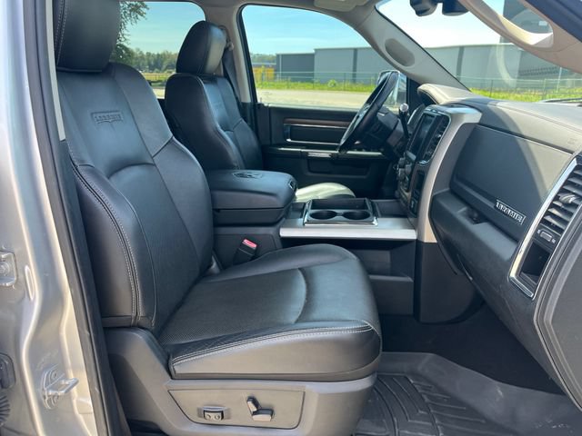 Used 2015 RAM 3500 Laramie w/ Convenience Group AWD/4WD image 9