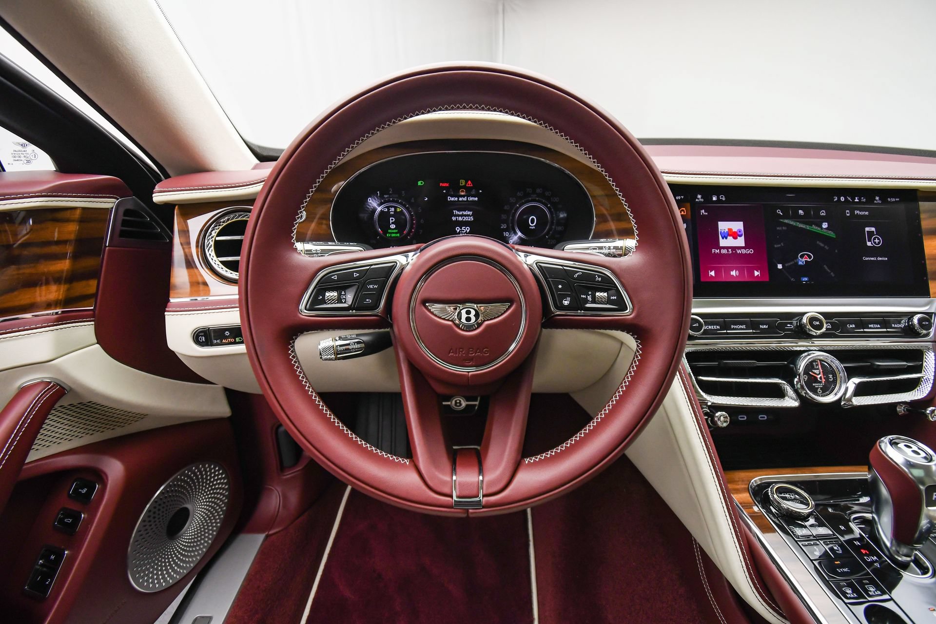 New 2026 Bentley Flying Spur Plug-In Hybrid AWD/4WD image 15
