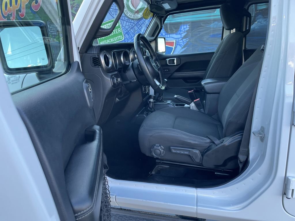 Certified 2018 Jeep Wrangler Unlimited Sahara image 14