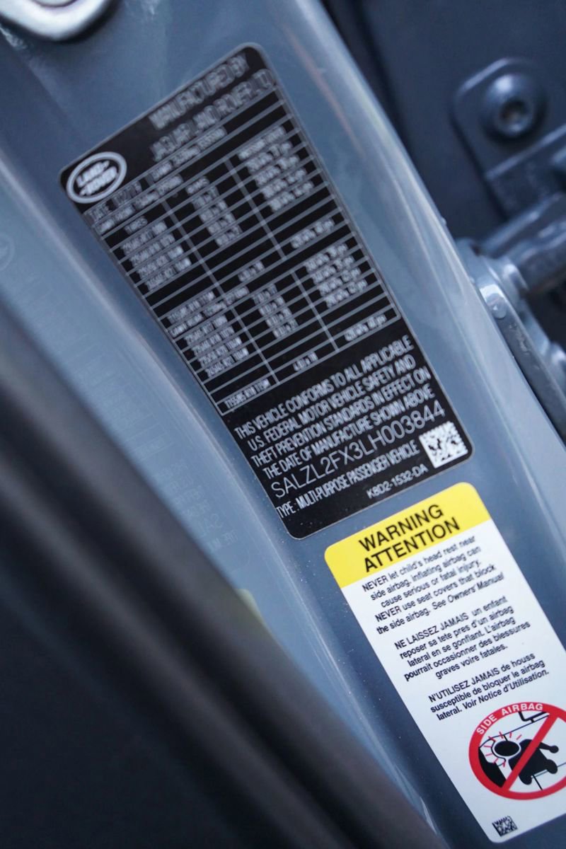 Used 2020 Land Rover Range Rover Evoque First Edition image 9