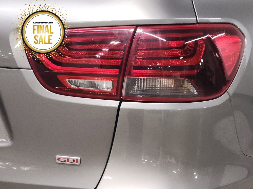 Used 2019 Kia Sorento LX image 13