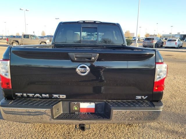 Used 2017 Nissan Titan SV image 7
