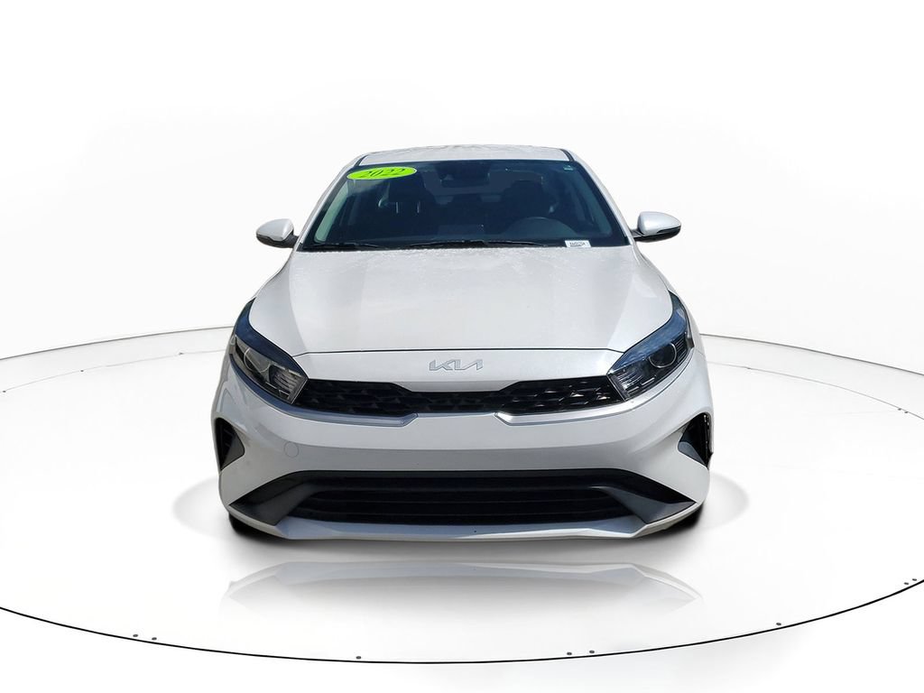 Certified 2022 Kia Forte LXS w/ LXS Technology Package FWD image 2