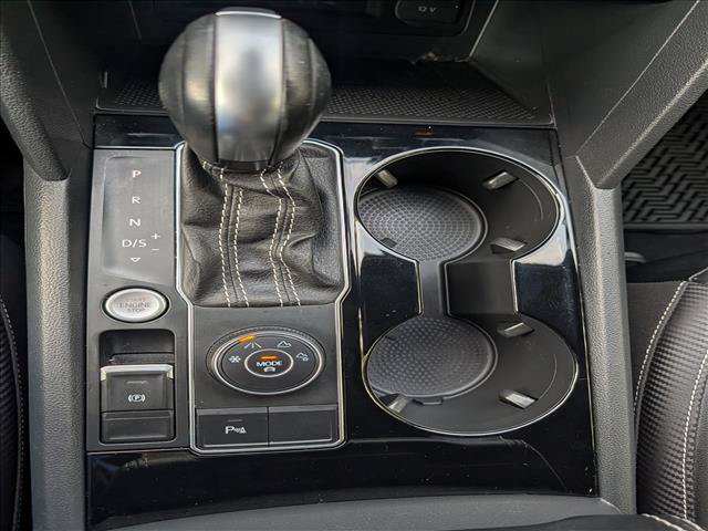 Used 2023 Volkswagen Atlas Cross Sport SE AWD/4WD image 34