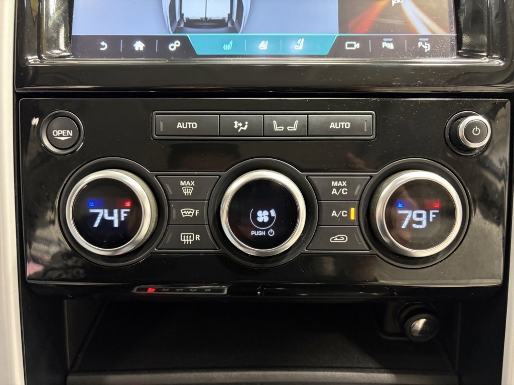 Used 2019 Land Rover Discovery HSE image 24