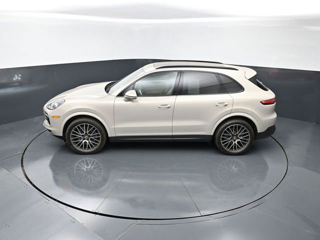 Used 2022 Porsche Cayenne Platinum Edition AWD/4WD image 17
