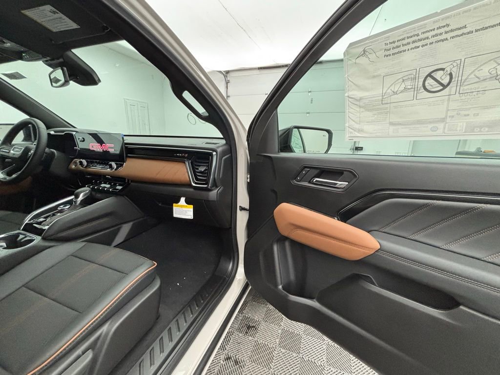 New 2026 GMC Canyon AT4 w/ Nightfall Essentials Package image 32