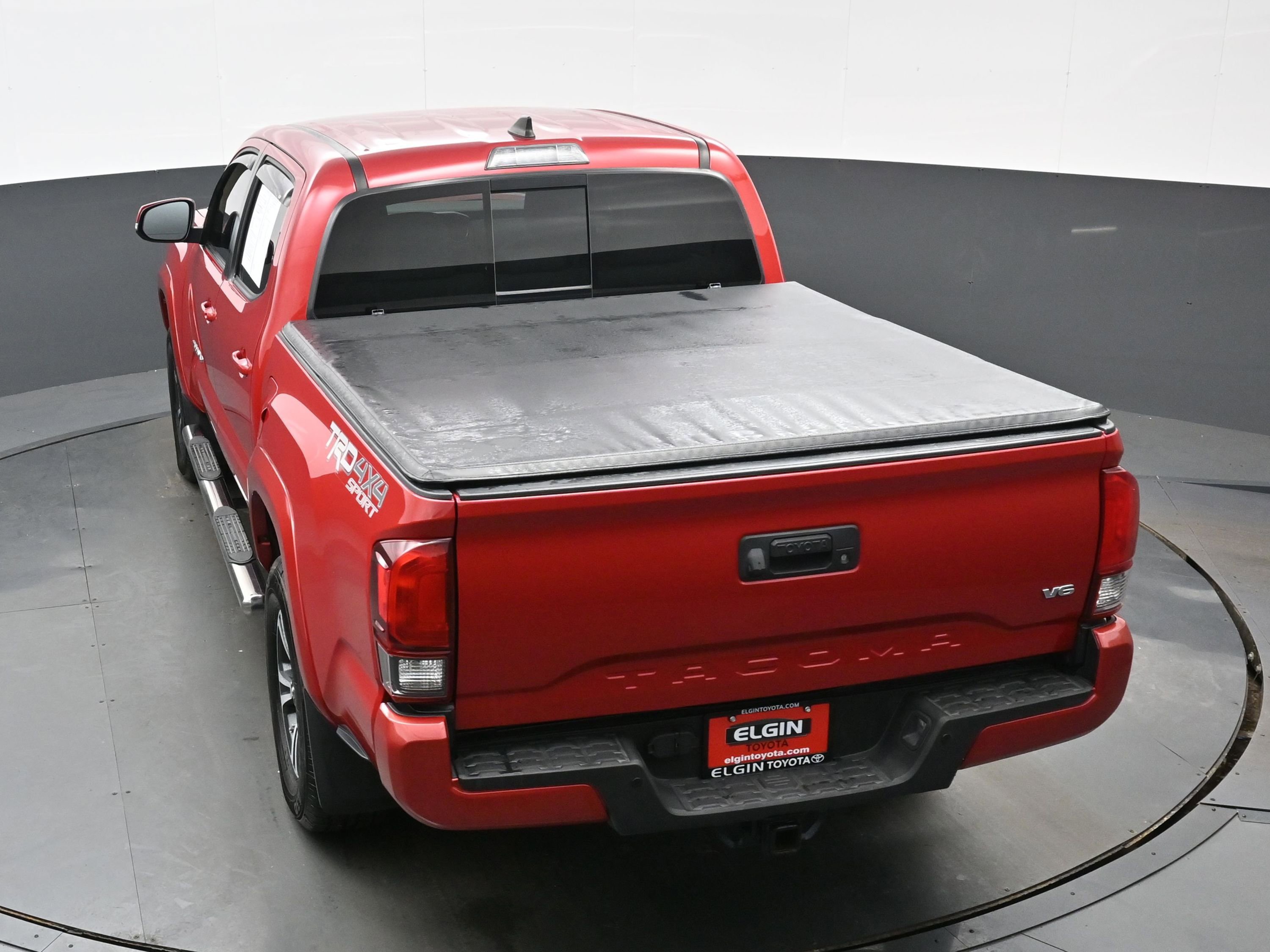 Used 2019 Toyota Tacoma TRD Sport image 37