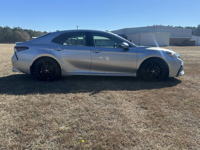 Used 2024 Toyota Camry XSE image 4