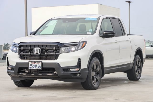 Used 2025 Honda Ridgeline Black Edition image 5