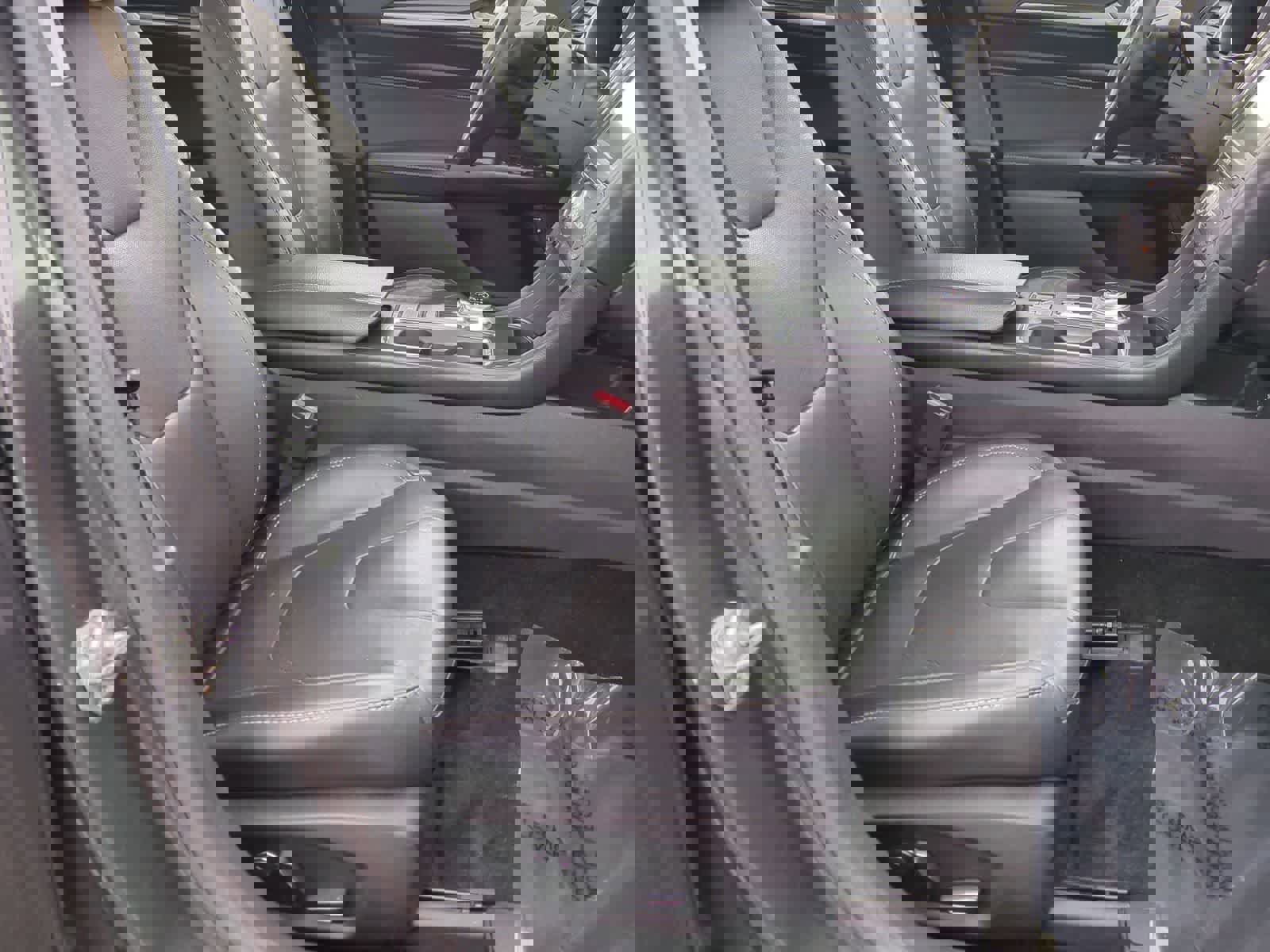 Used 2017 Ford Fusion Titanium image 22