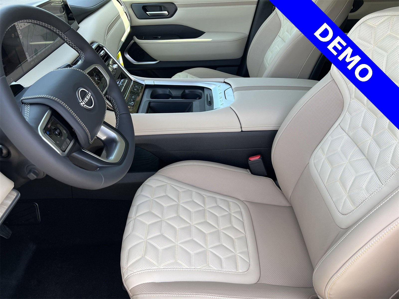New 2025 Nissan Armada Platinum Reserve image 23