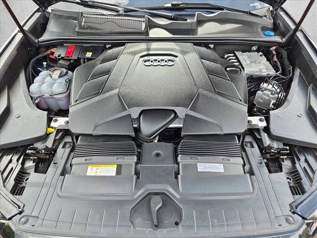 Used 2023 Audi Q8 Prestige AWD/4WD image 22