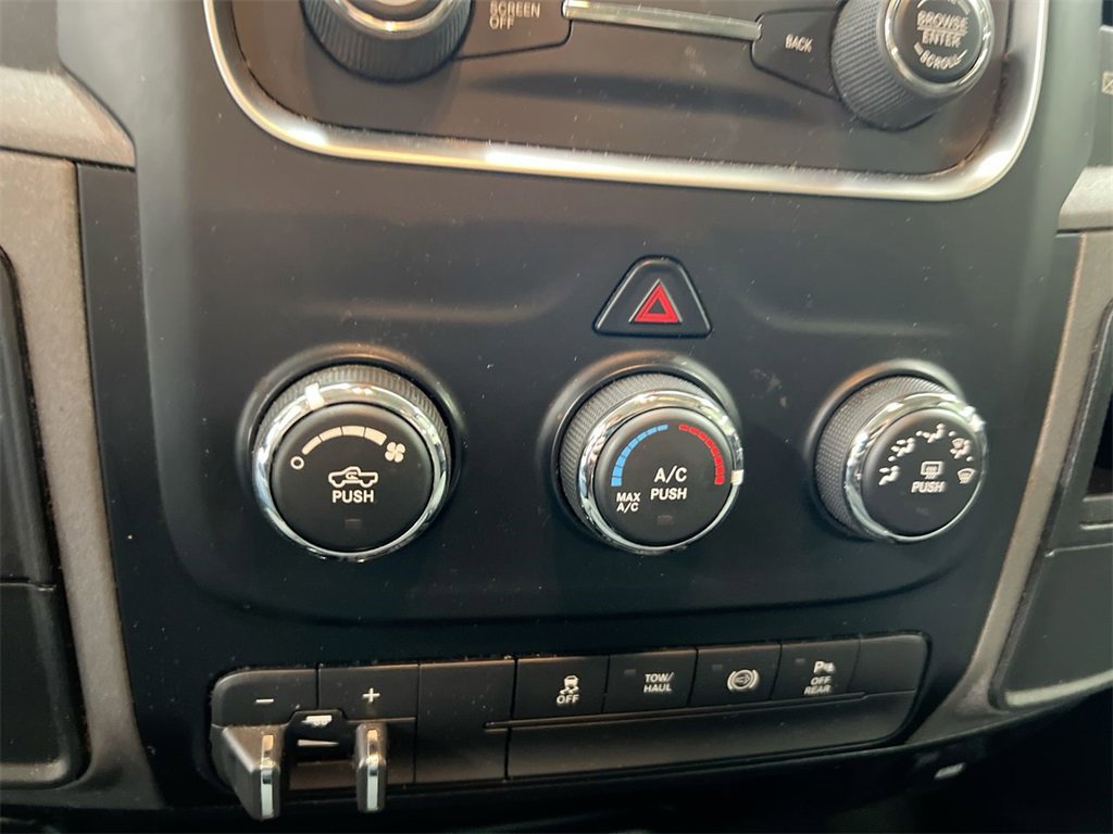 Used 2016 RAM 3500 Tradesman w/ Chrome Appearance Group image 14