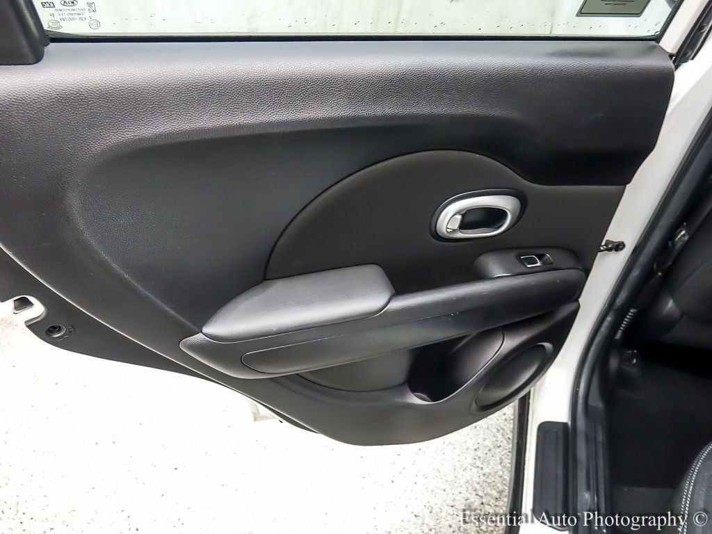 Used 2019 Kia Soul + image 20