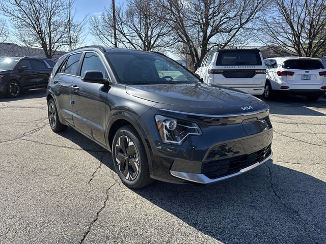 New 2025 Kia Niro Wind w/ Wind Preserve Package FWD image 3