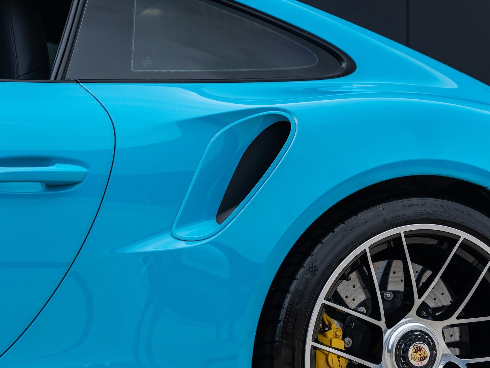 Certified 2017 Porsche 911 Turbo S AWD/4WD image 22