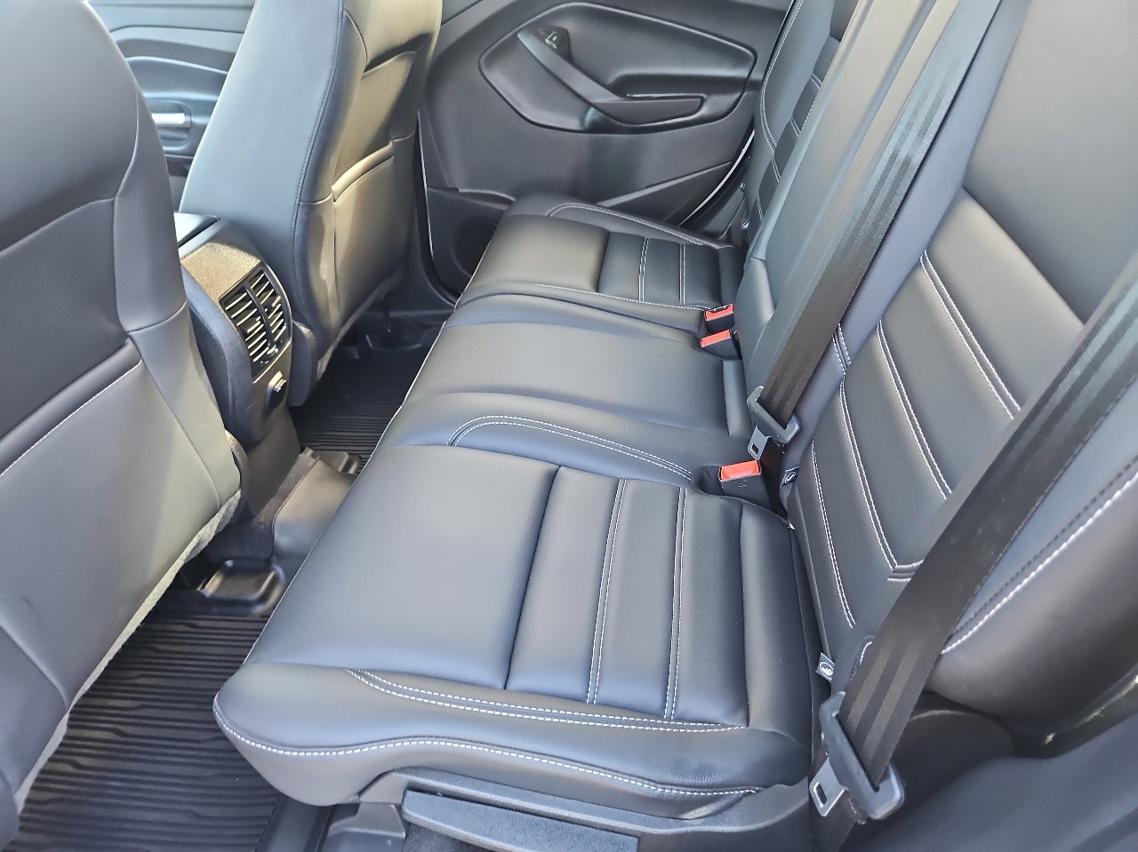 Used 2019 Ford Escape SEL image 20