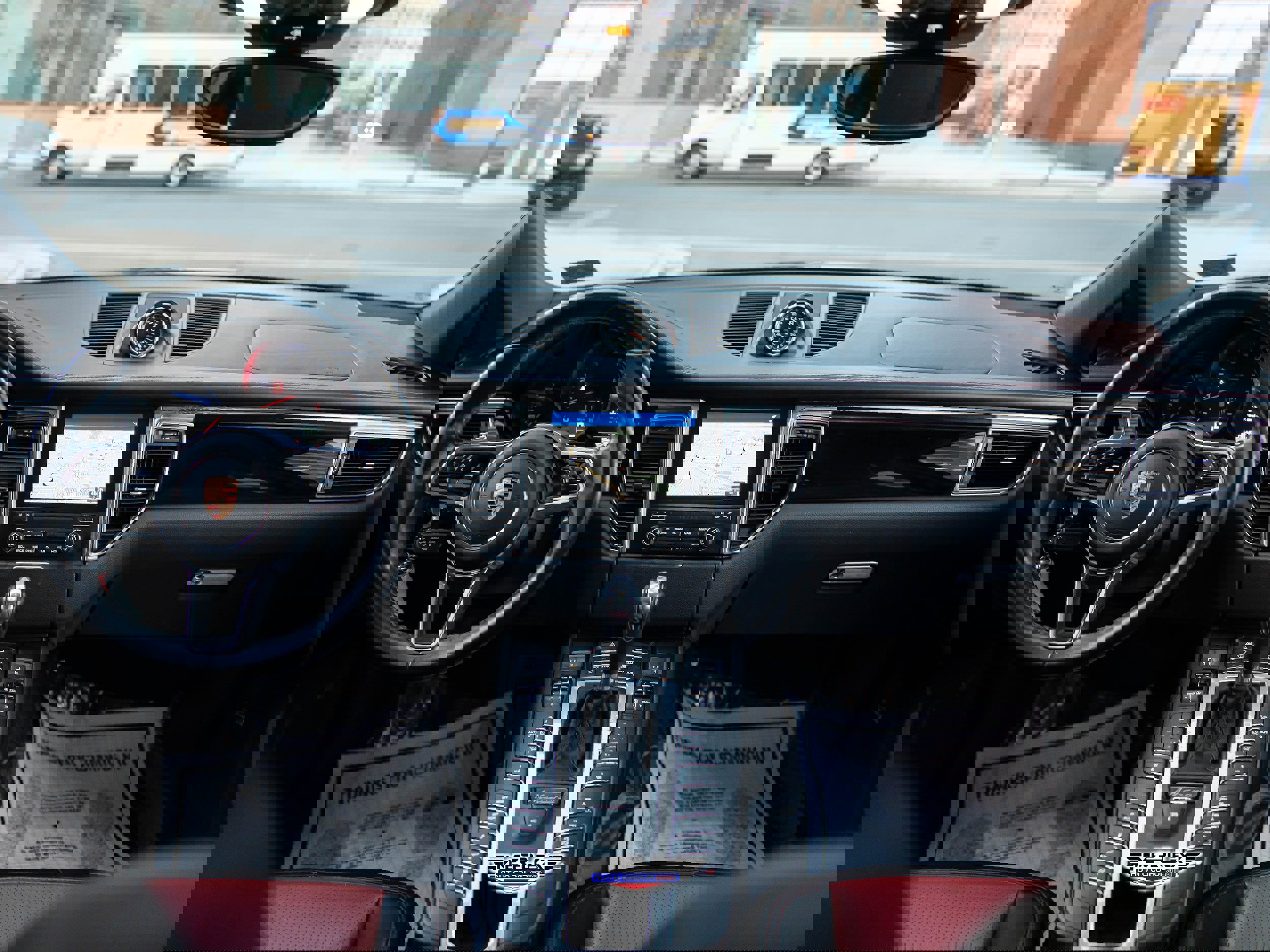 Used 2018 Porsche Macan Sport Edition image 14