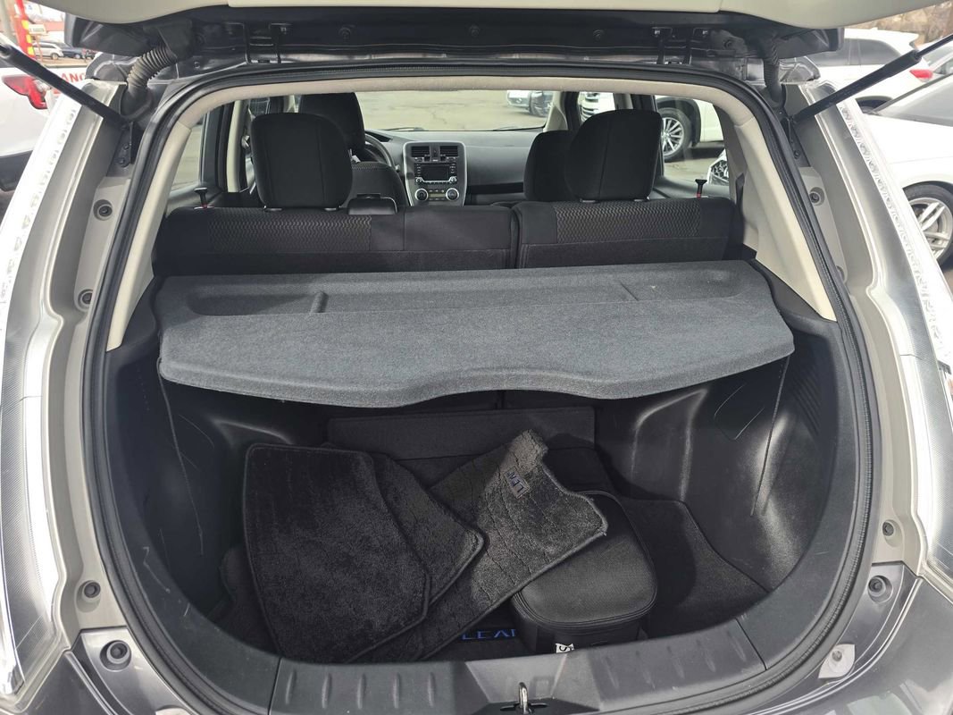Used 2017 Nissan Leaf S image 27