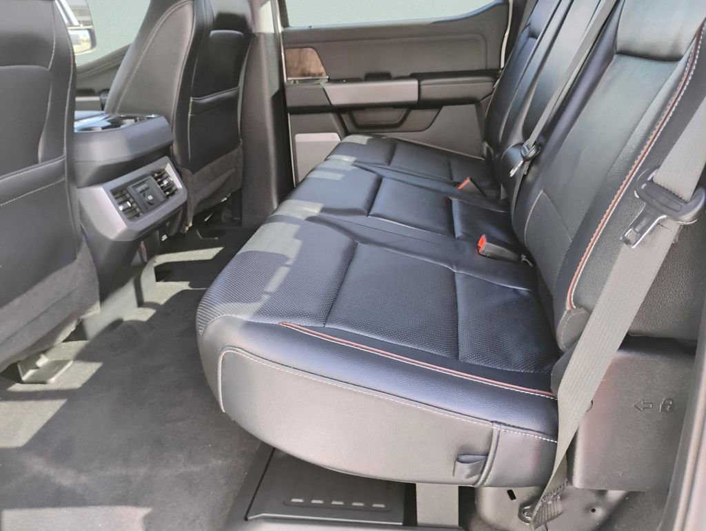 Used 2024 Ford F250 Lariat image 19