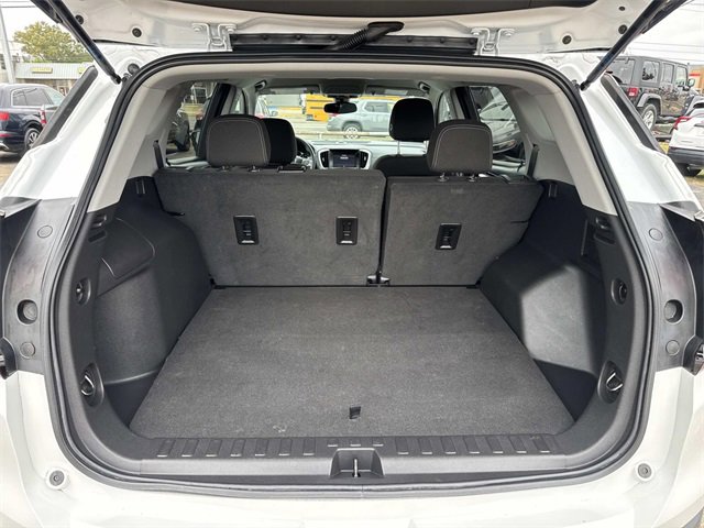 Used 2022 GMC Terrain SLE image 10