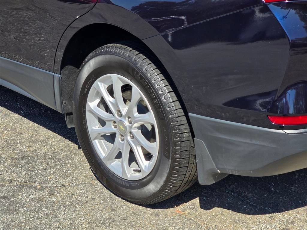 Used 2020 Chevrolet Equinox LS FWD image 18