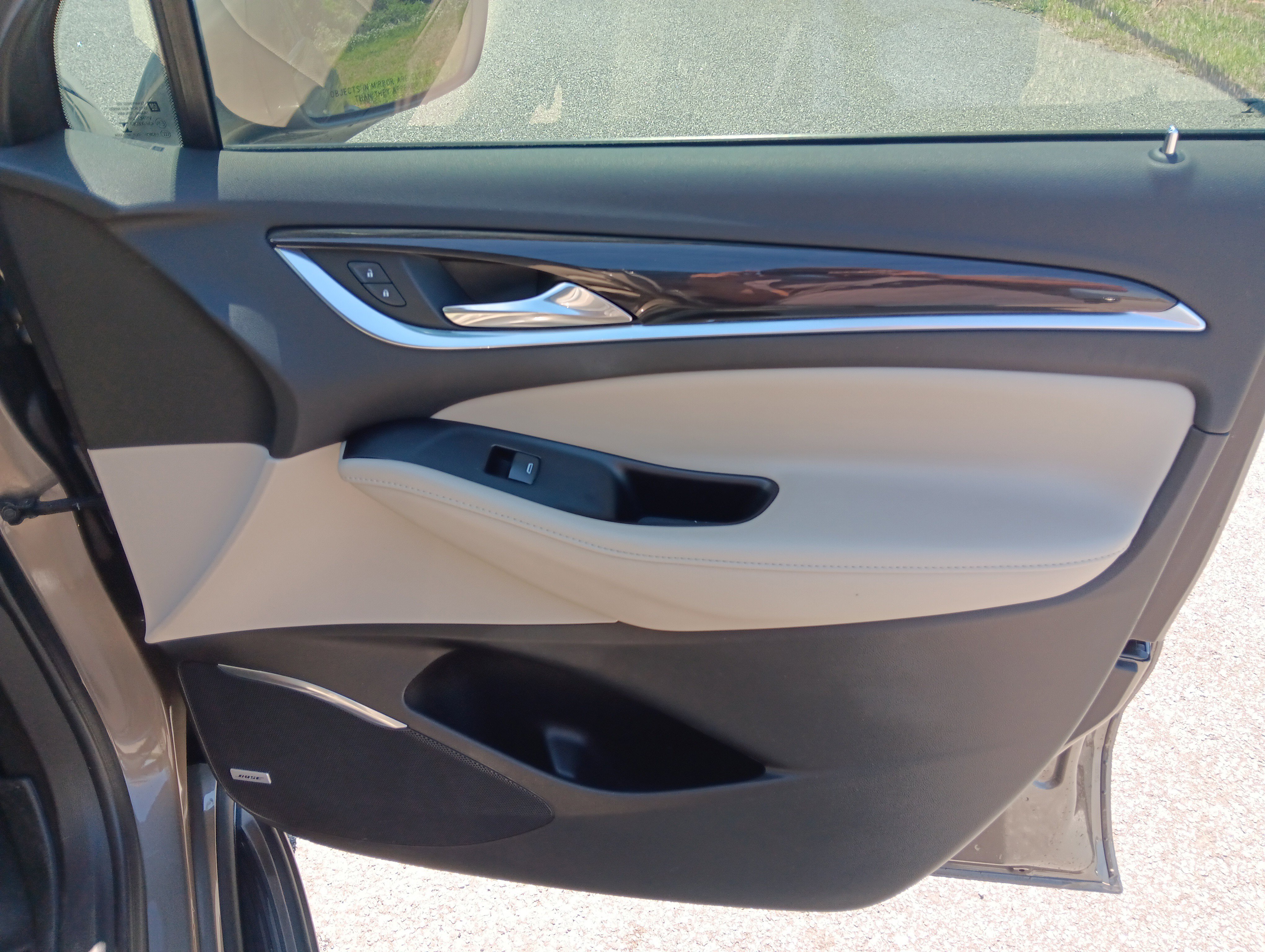 Used 2020 Buick Enclave Premium w/ Surround and Sites Package image 19