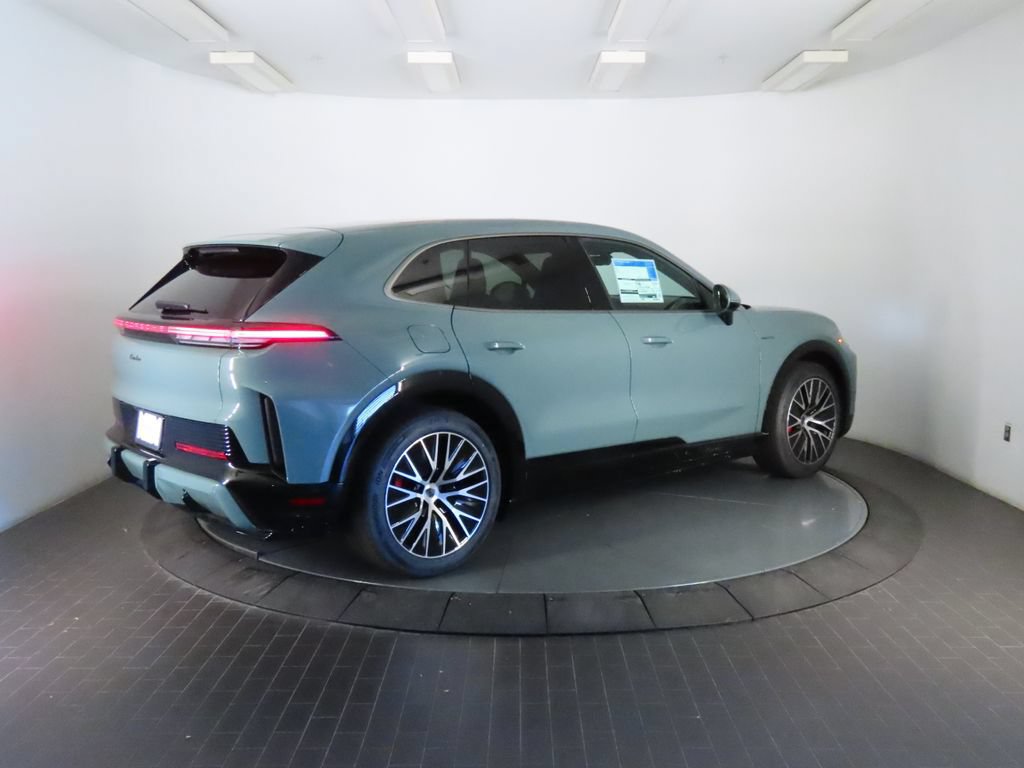 New 2026 Porsche Cayenne Turbo AWD/4WD image 7