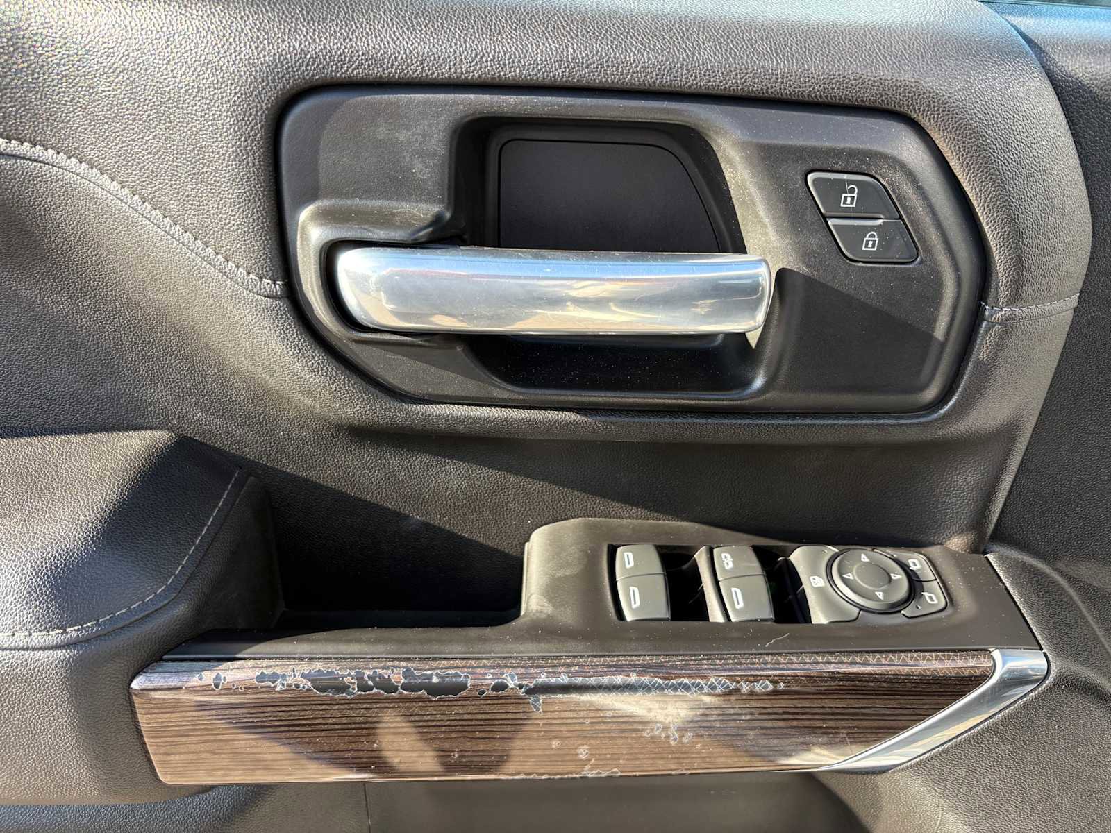 Used 2020 Chevrolet Silverado 3500 LT AWD/4WD image 13