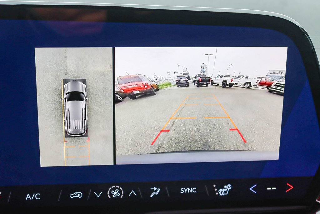 Used 2026 Chevrolet Traverse Z71 w/ Enhanced Driving Package image 23