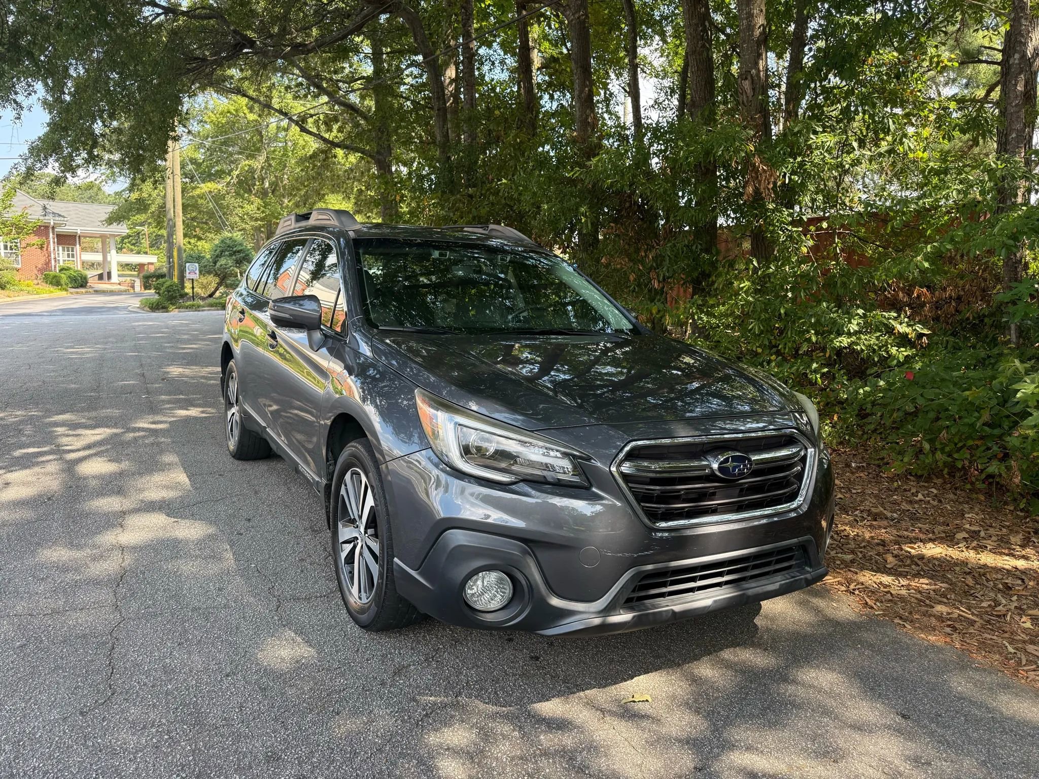 Used 2018 Subaru Outback 2.5i Limited image 11