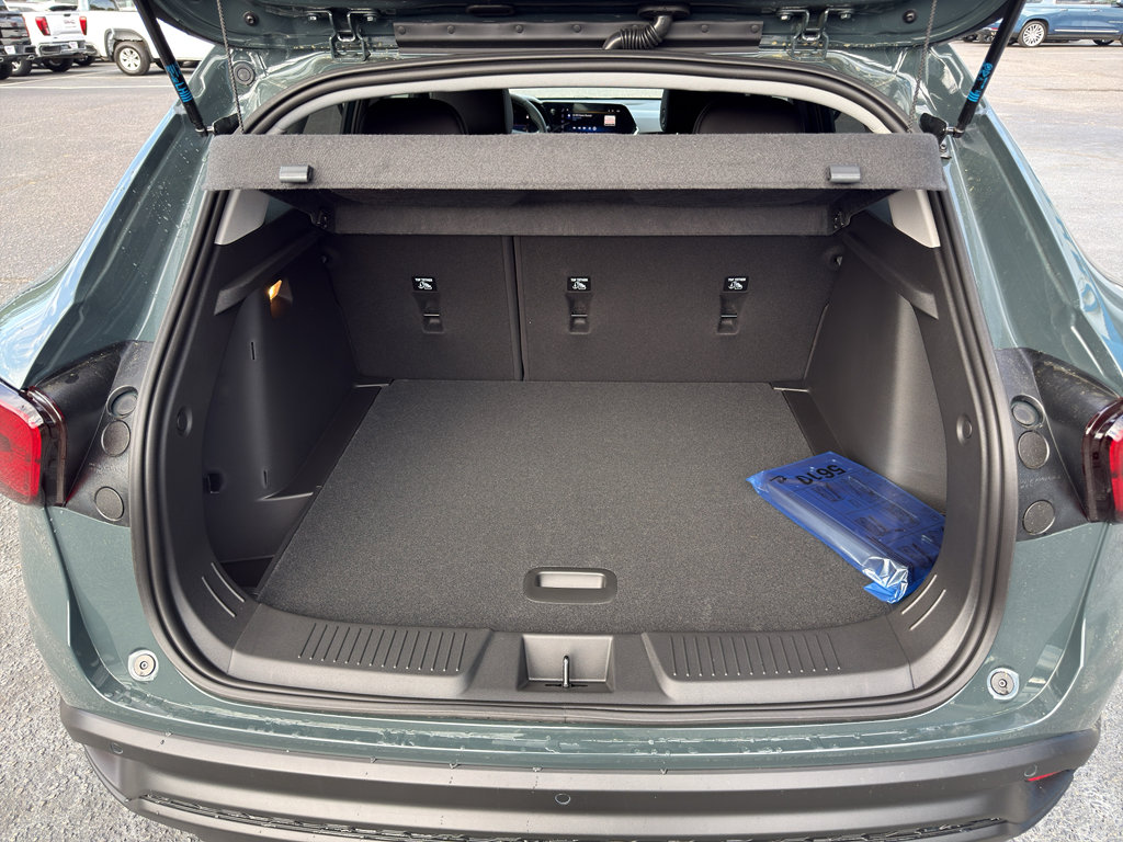 New 2026 Chevrolet Trax LT w/ Sunroof Package image 14
