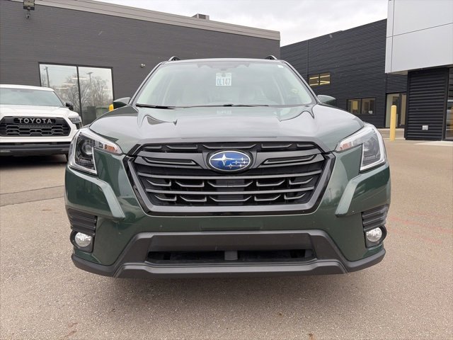 Used 2023 Subaru Forester Premium image 5