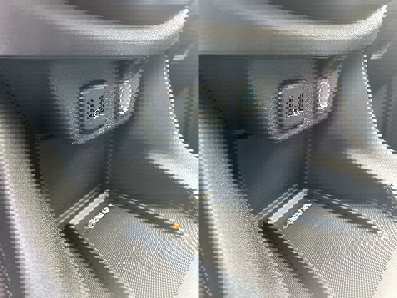 Used 2023 Chevrolet Traverse LT image 29