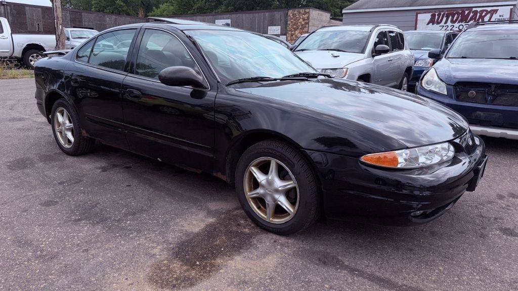 Used 2003 Oldsmobile Alero GL w/ Sun & Sound Package FWD image 1