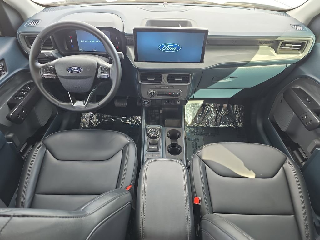 Used 2025 Ford Maverick Lariat w/ Black Appearance Package image 12