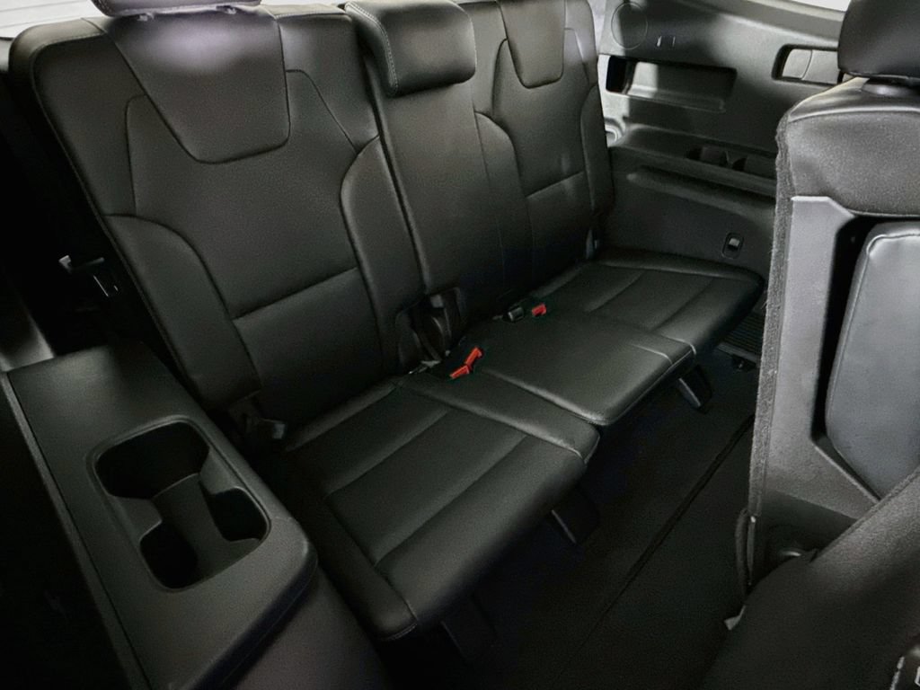 Used 2024 Kia Telluride LX AWD/4WD image 31