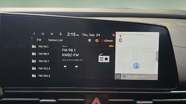 Used 2024 Hyundai Elantra SEL FWD image 24