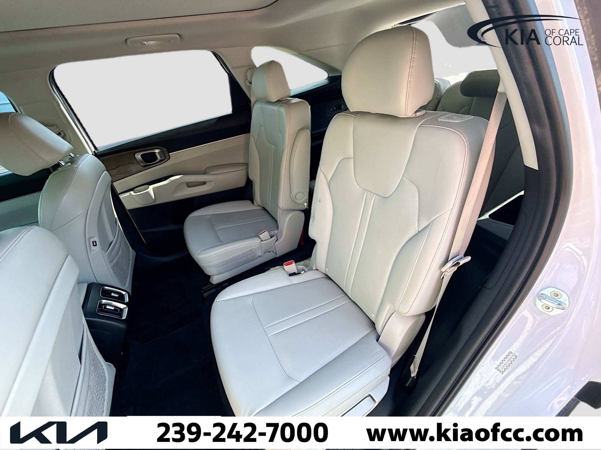 Used 2021 Kia Sorento EX w/ Panoramic Sunroof Package image 22