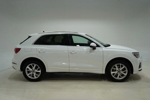 Used 2023 Audi Q3 2.0T Premium image 8