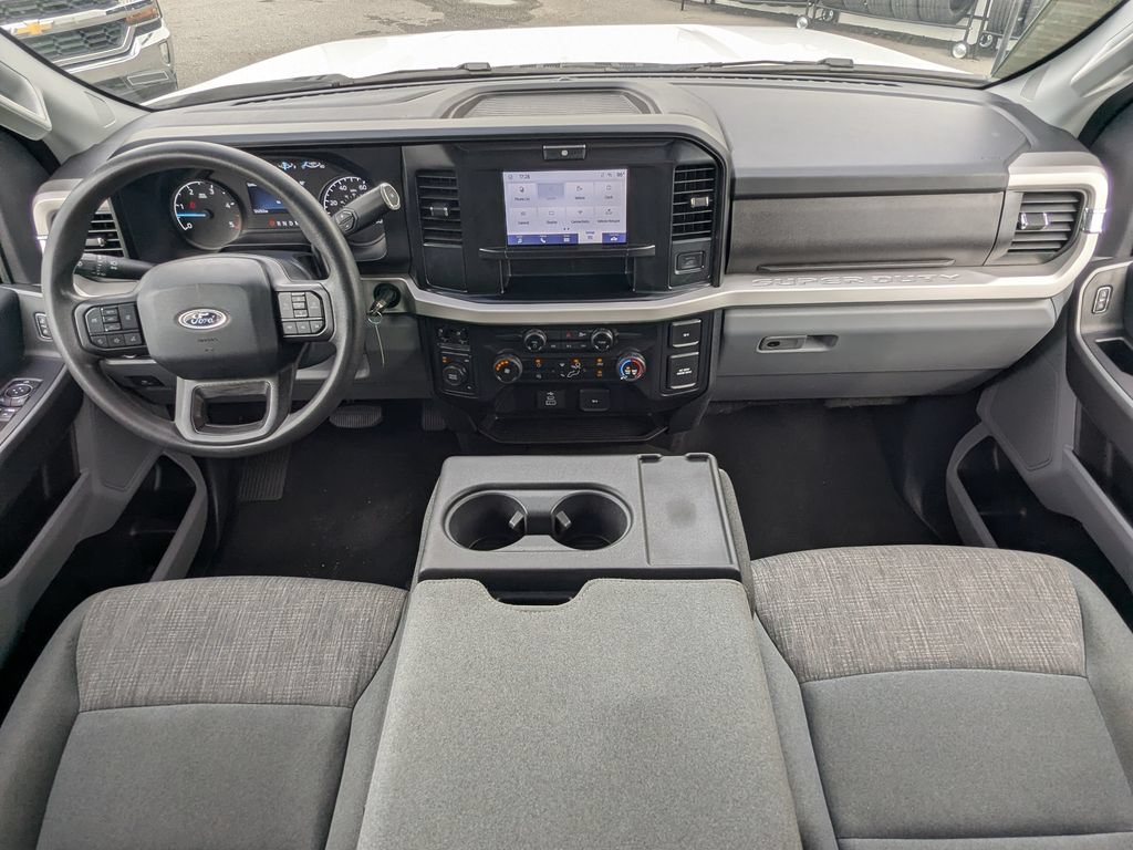 Used 2025 Ford F350 XLT AWD/4WD image 19