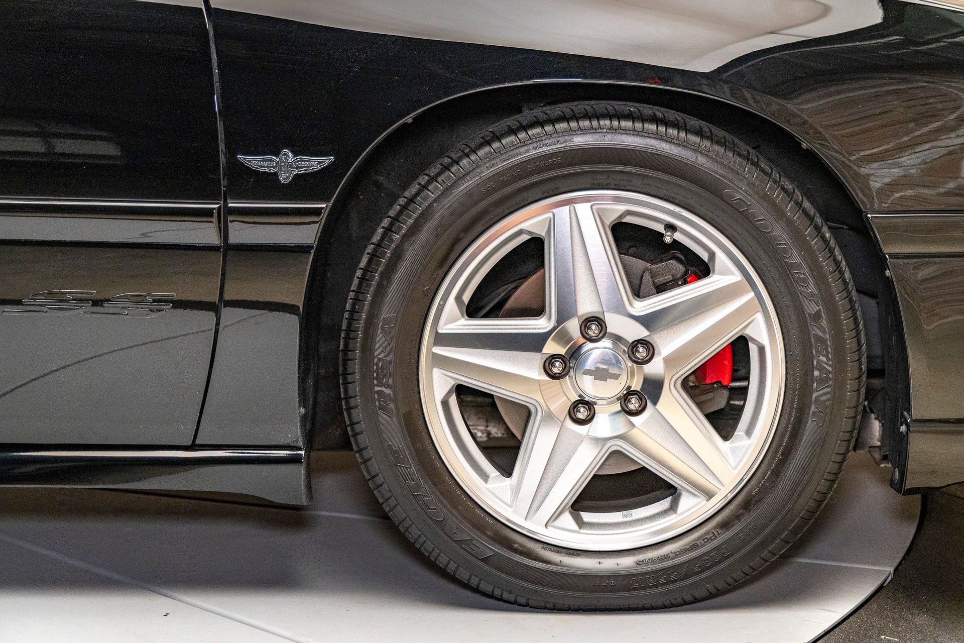 Used 2004 Chevrolet Impala SS image 16